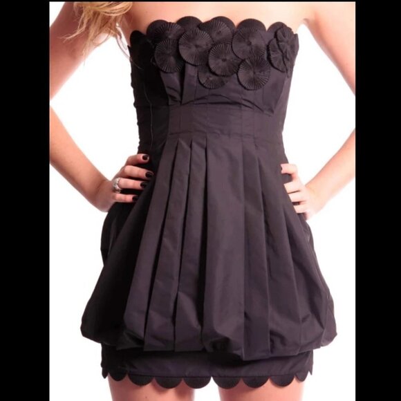 BCBGMaxAzria  TAFFETA SCALLOPED BABYDOLL MINI DRESS - Picture 1 of 16